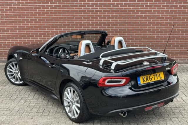 Fiat 124 Spider (2017) thumbnail 5