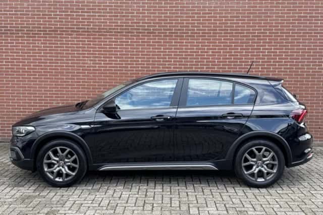 Fiat Tipo Cross (2021) thumbnail 3