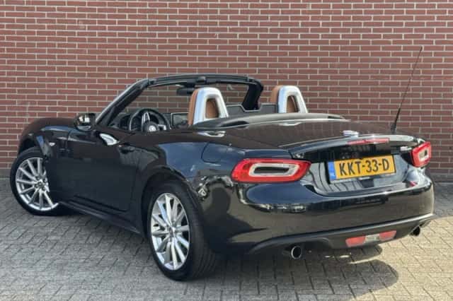 Fiat 124 Spider (2018) thumbnail 4