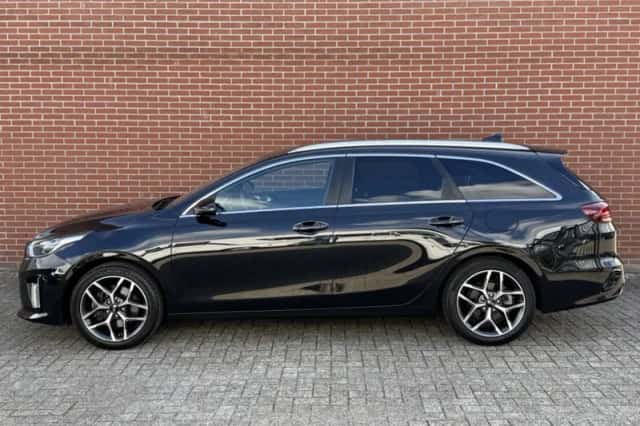 Kia Ceed (2021) thumbnail 3