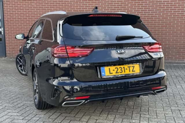 Kia Ceed (2021) thumbnail 5