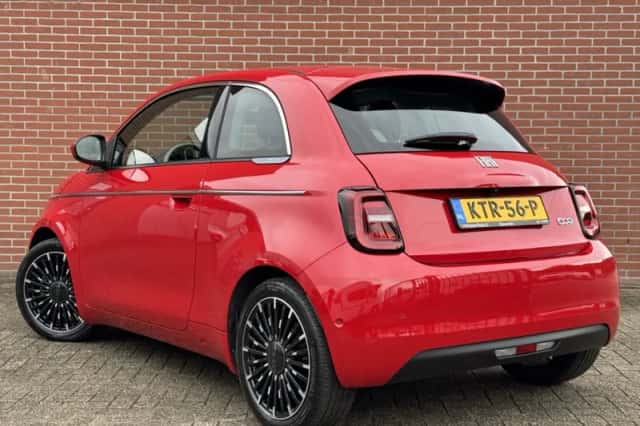 Fiat 500e (2024) thumbnail 5