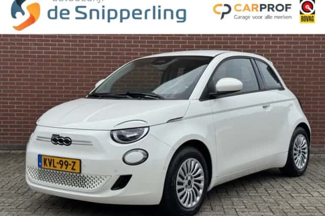 Fiat 500e (2024) thumbnail 1