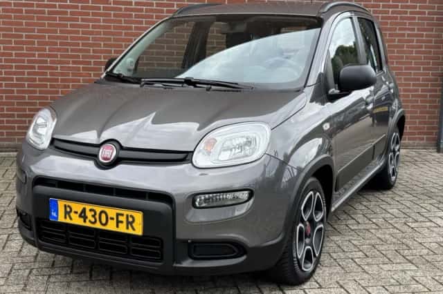 Fiat Panda (2022) thumbnail 2