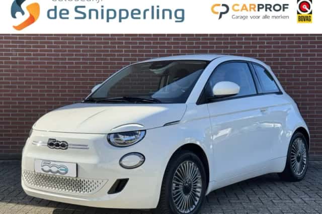 Fiat 500e (2023) thumbnail 1