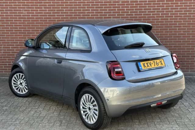 Fiat 500e (2023) thumbnail 5