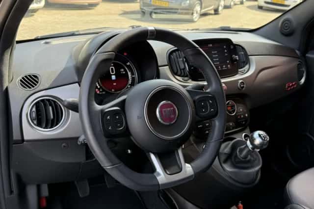 Fiat 500 (2022) thumbnail 6