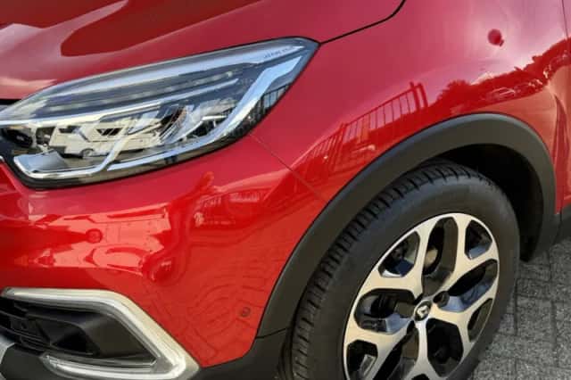 Renault Captur (2018) thumbnail 3