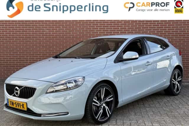 Volvo V40 (2018) thumbnail 1