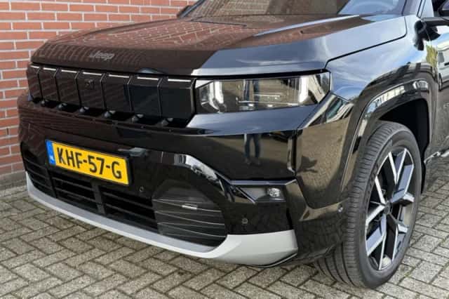 Jeep Compass (2026) thumbnail 2