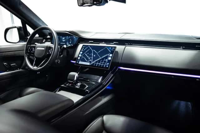 Land Rover Range Rover Sport (2026) thumbnail 3