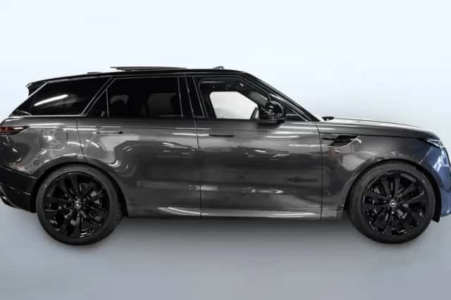 Land Rover Range Rover Sport (2026) thumbnail 6