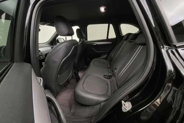 BMW X1 (2022) thumbnail 6