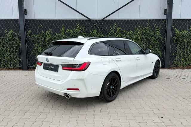 BMW 3-Serie (2023) thumbnail 5
