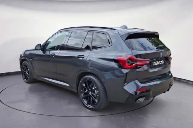 BMW X3 (2022) thumbnail 2