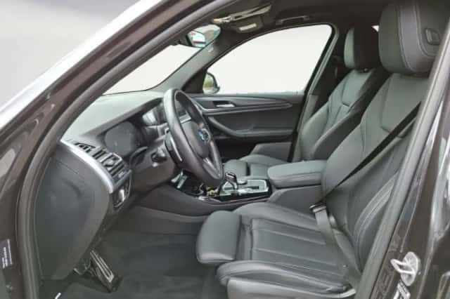 BMW X3 (2022) thumbnail 3
