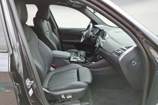 BMW X3 (2022) thumbnail 6