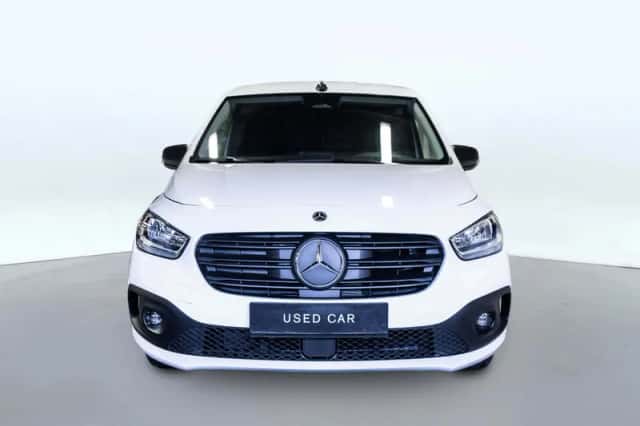Mercedes-Benz eCitan (2024) thumbnail 4
