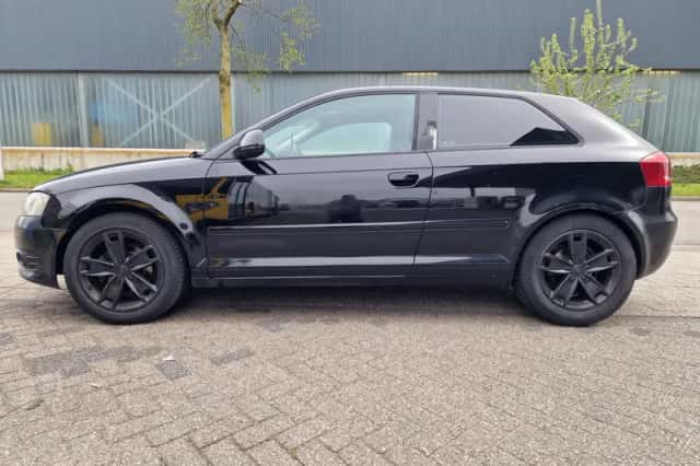 Audi A3 (2008) thumbnail 5