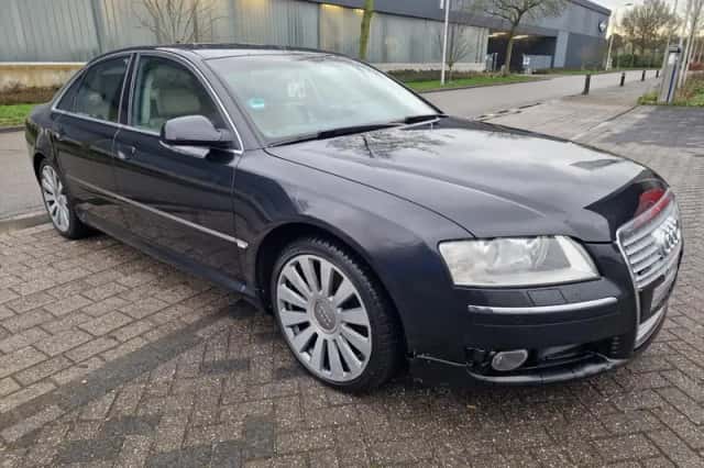 Audi A8 (2007) thumbnail 3