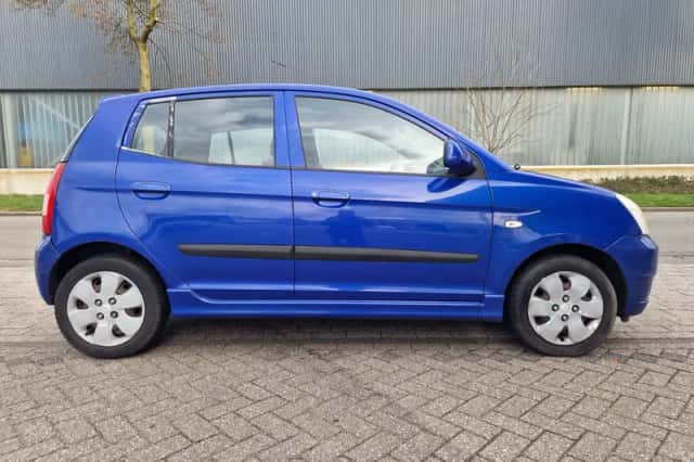 Kia Picanto (2006) thumbnail 4