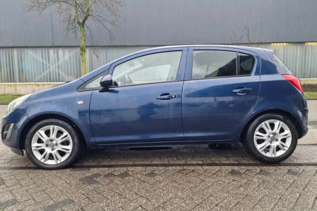 Opel Corsa (2014) thumbnail 5