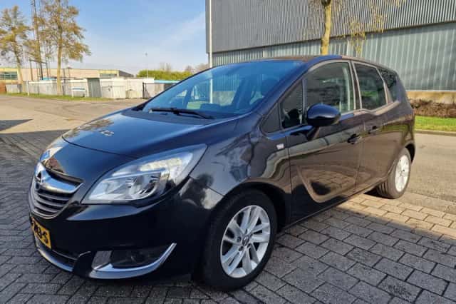 Opel Meriva (2015) thumbnail 1