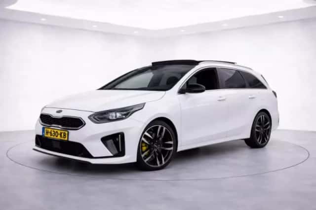 Kia Ceed (2020) thumbnail 1