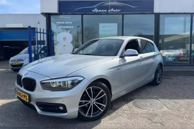 BMW 1-Serie (2019) thumbnail 1