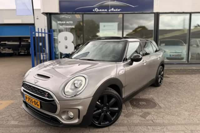 MINI Clubman (2018) thumbnail 1