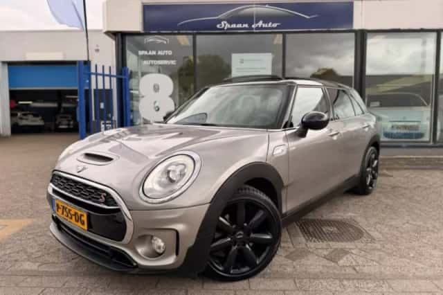 MINI Clubman (2018) thumbnail 4