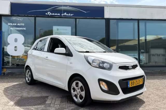 Kia Picanto (2012) thumbnail 5