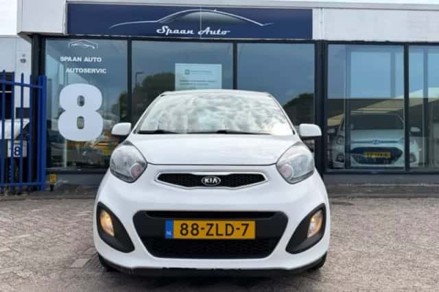 Kia Picanto (2012) thumbnail 6