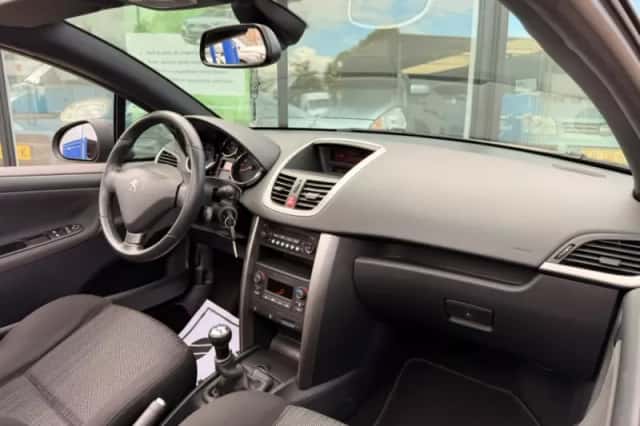 Peugeot 207 (2012) thumbnail 6