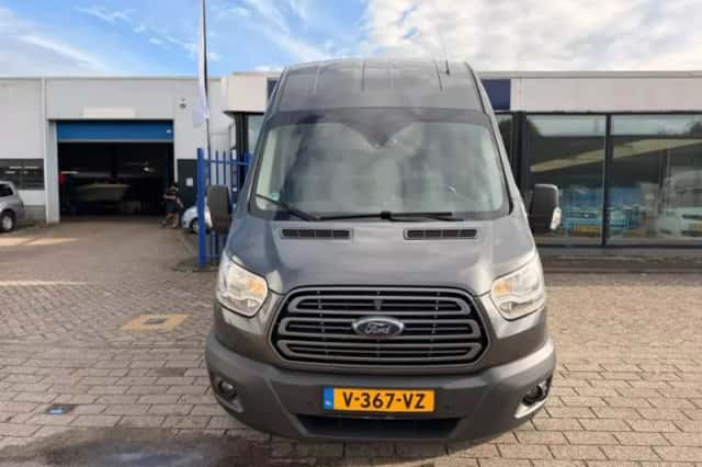 Ford Transit (2019) thumbnail 4