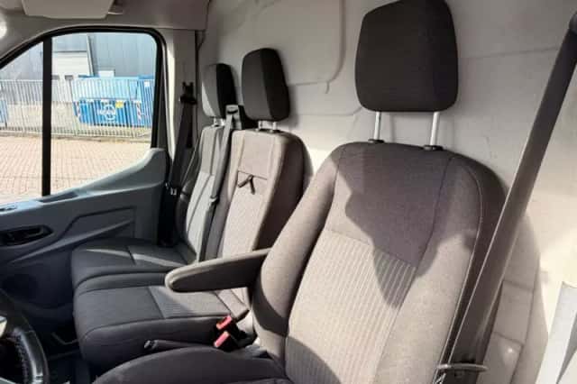 Ford Transit (2019) thumbnail 5