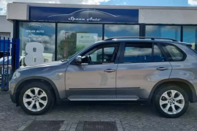 BMW X5 (2008) thumbnail 6