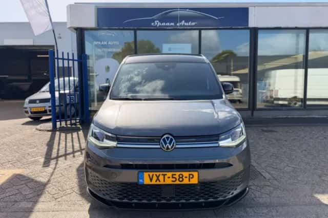 Volkswagen Caddy (2023) thumbnail 4