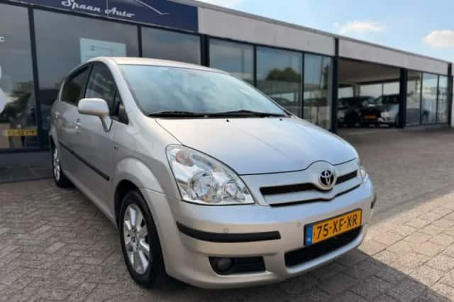 Toyota Verso (2007) thumbnail 6