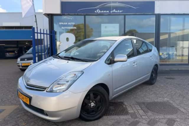 Toyota Prius (2006) thumbnail 1