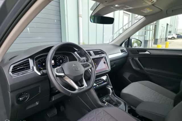 Volkswagen Tiguan (2022) thumbnail 6