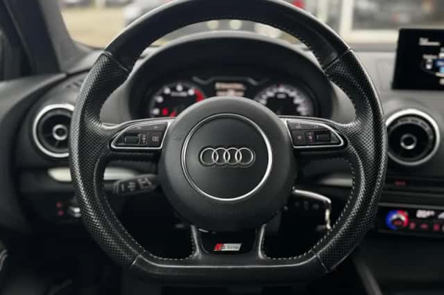 Audi A3 (2016) thumbnail 6