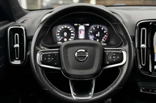 Volvo XC40 (2021) thumbnail 6