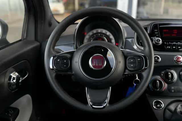 Fiat 500C (2020) thumbnail 6