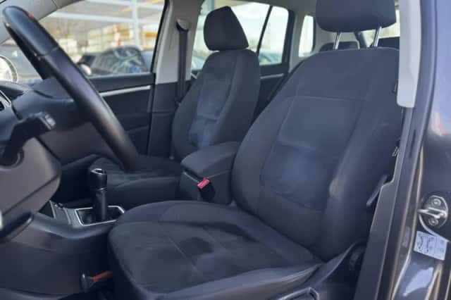 Volkswagen Tiguan (2015) thumbnail 4