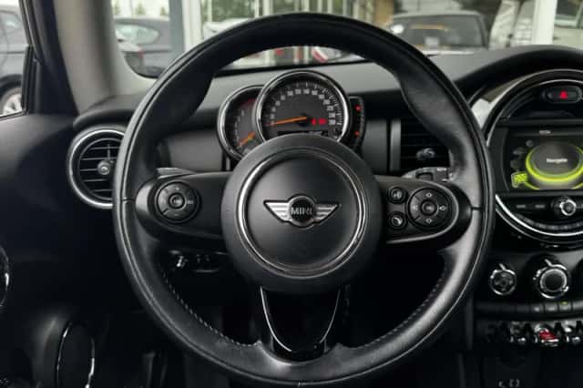 MINI Cooper (2014) thumbnail 6
