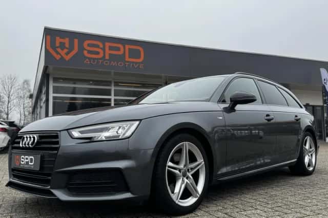 Audi A4 (2018) thumbnail 1
