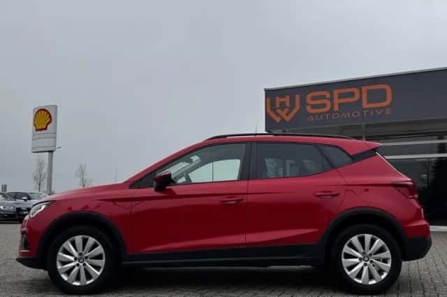 SEAT Arona (2021) thumbnail 3
