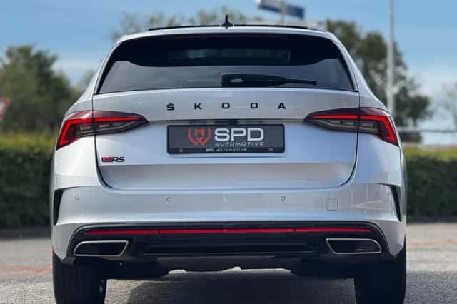 Škoda Octavia (2021) thumbnail 5
