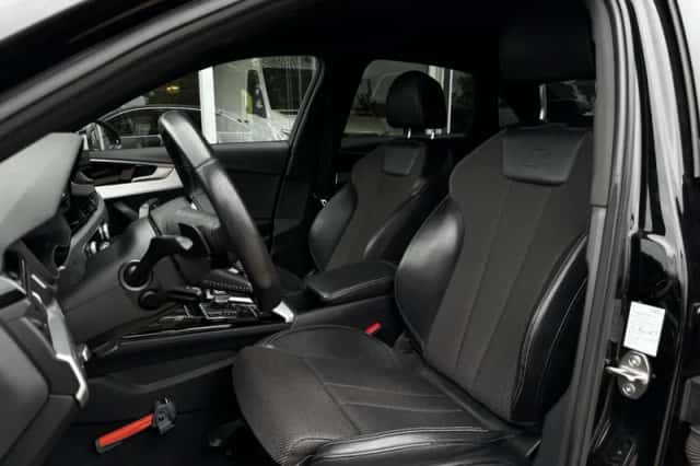 Audi A4 (2020) thumbnail 4